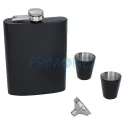 Set cadou cu plosca alcool, palnie, pachet carti de joc Poker, zaruri si pahare DM 25