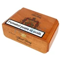 Cutie din lemn cu 25 trabucuri Arturo Fuente Hemingway Short Story de tarie slab spre mediu