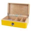 Humidor pentru trabucuri Yellow Shiny confectionat din lemn de cedru